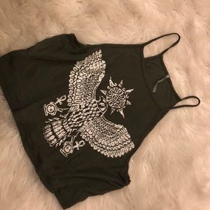 Loose olive green noodle strap crop t